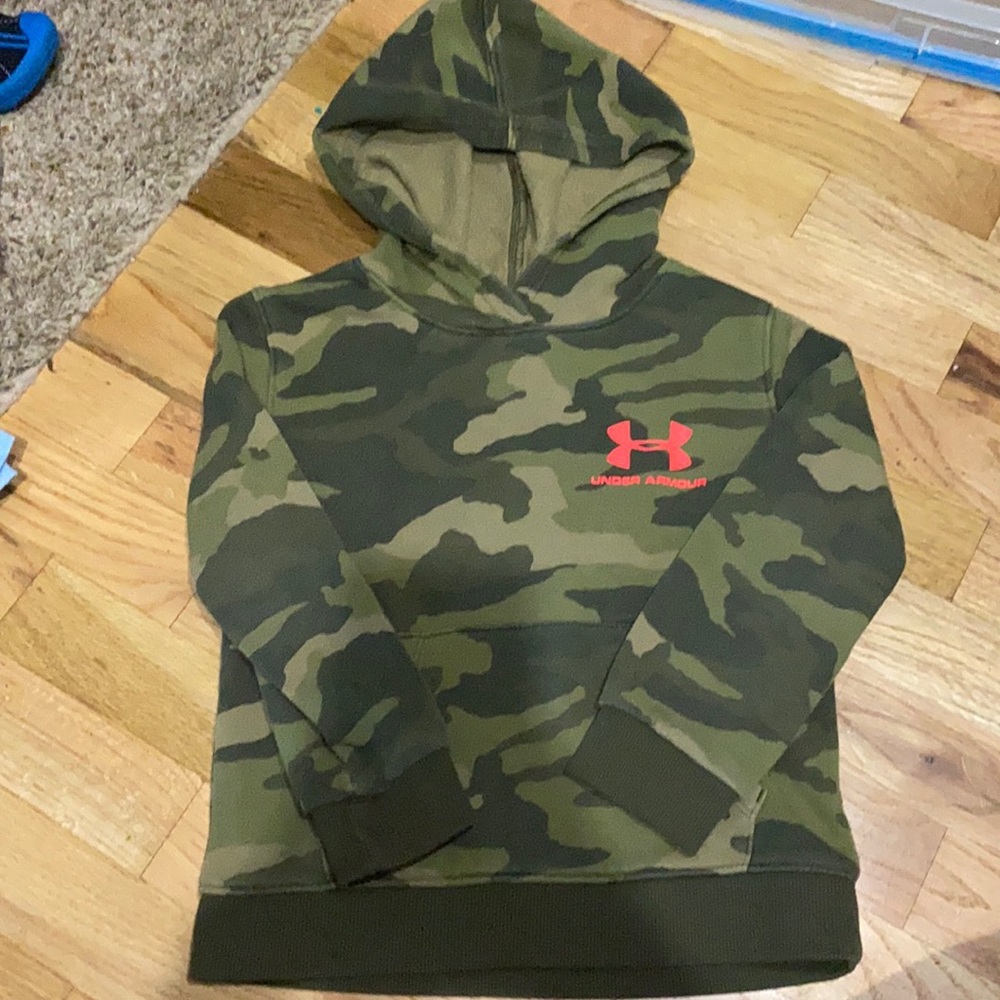 Under Armour Sweatshirt - Boys size 4T